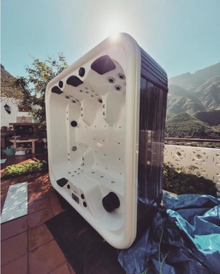 Freestanding Outdoor SPA Bathtub Air Jets Massage 5 Person SPA Hot Tub